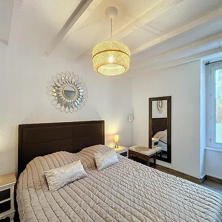F2 Avec Terrasse, Climatisation Et Proche Des Thermes - - Fr-1-451-202 Apartment