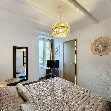 F2 Avec Terrasse, Climatisation Et Proche Des Thermes - - Fr-1-451-202 Apartment *