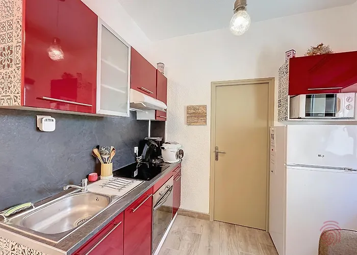 F2 Avec Terrasse, Climatisation Et Proche Des Thermes - - Fr-1-451-202 Apartamento