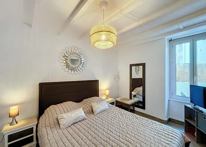 F2 Avec Terrasse, Climatisation Et Proche Des Thermes - - Fr-1-451-202 Apartamento