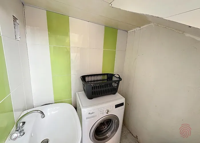 Apartamento F2 Avec Terrasse, Climatisation Et Proche Des Thermes - - Fr-1-451-202