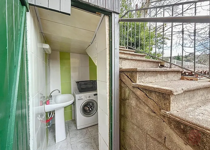 F2 Avec Terrasse, Climatisation Et Proche Des Thermes - - Fr-1-451-202 Lamalou-les-Bains